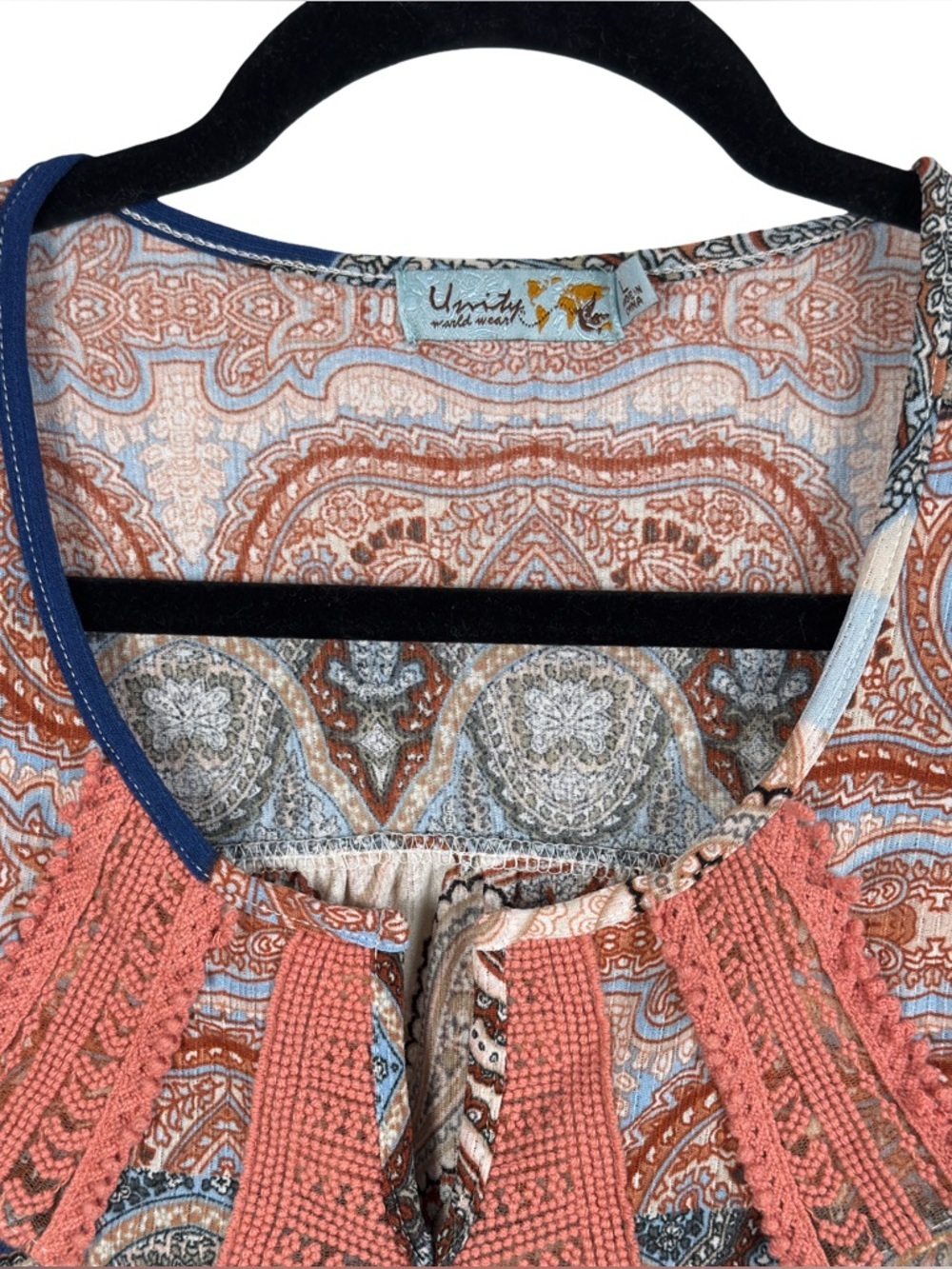 Unity World Woman’s Vibrant Paisley Print Boho-style Blouse Size L - Picture 5 of 9